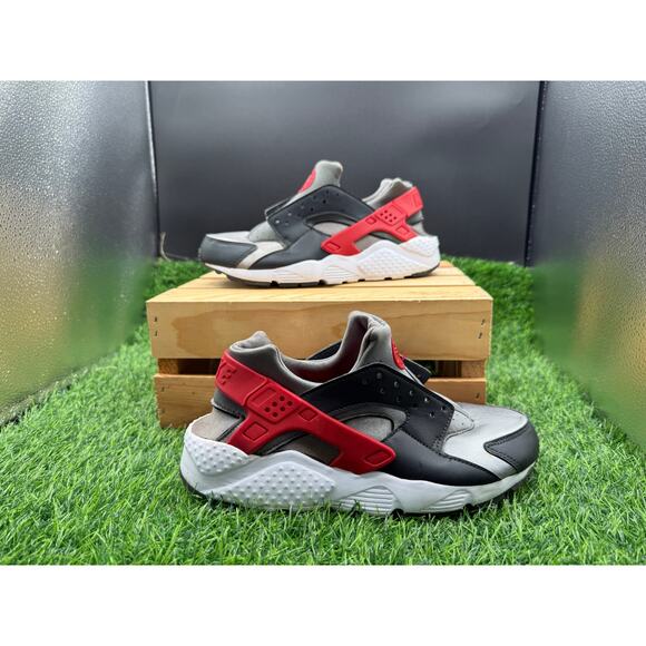 Nike Huarache - Grey/Red- Size 6Y - Picture 2 of 11